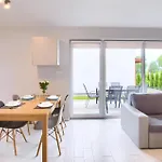 Stunning In With Swimming Pool * Mrzeżyno