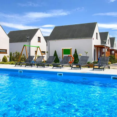 Atemberaubendes Haus In Mit Swimmingpool